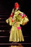 th_13079_md-lerage.com-ss05-rtw-paris-w-galliano-001-mp1i2b3b_122_1095lo.jpg