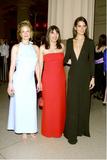 th_40942_20010328_GlamourMagazine_party_07.jpg